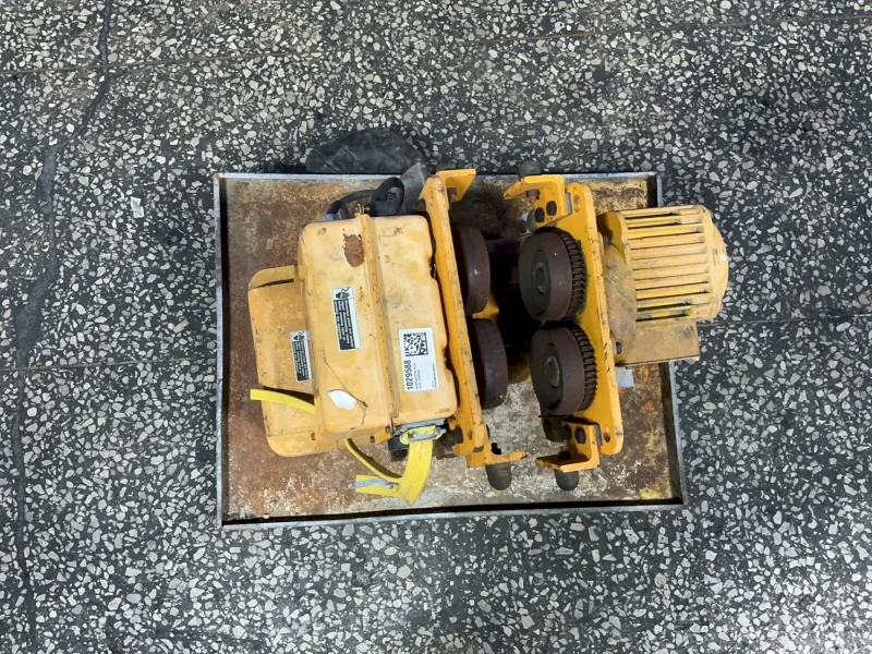 HARRINGTON 2 TONS HOIST