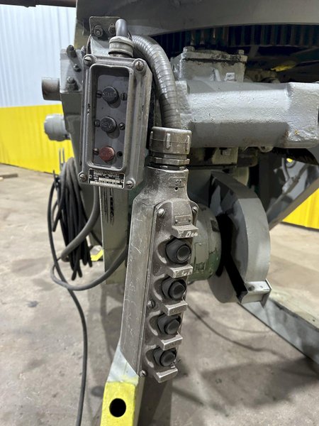 3,000 LB P&amp;H MODEL #WP3A POWER ELEVATING WELDING POSITIONER WITH PANDJIRIS GRIPPER: STOCK #19502