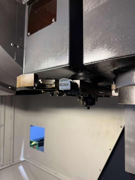 Doosan DNM-500 CNC Vertical Machining Center – 12,000 RPM TSC Mill