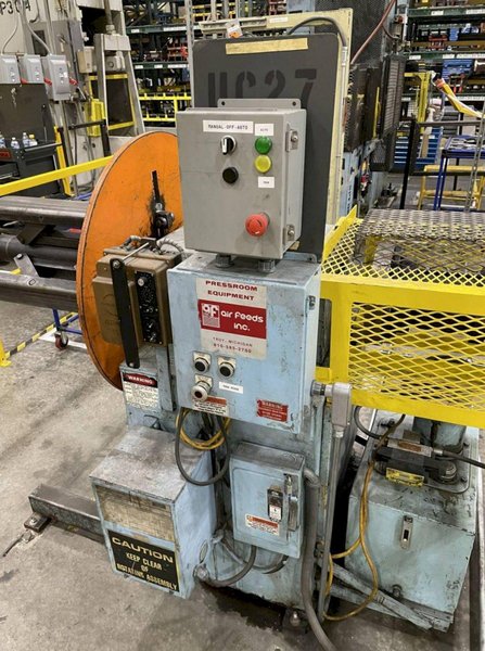 4000 lbs x 18&quot; Wide Air Feeds Inc. Motorized Coil Reel