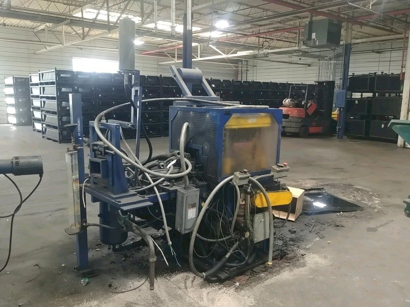 15 TON RLM 4 POST CUTOFF PRESS, 2.5&quot; STROKE: STOCK 18550