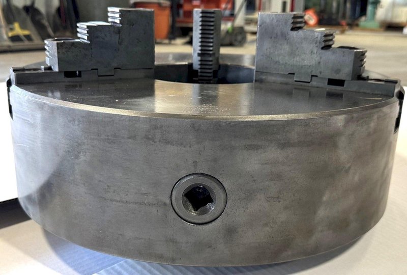 20" Bison 3-Jaw Chuck, D1-8 Camlock, 5-1/4" Hole