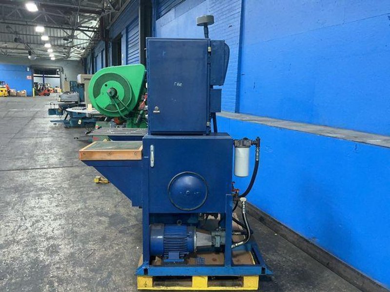 17” X 17” X 5” Hydraulic Compression Molding Machine