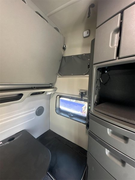 2023 Volvo VNL64T860 4V4NC9EJ5PN307510