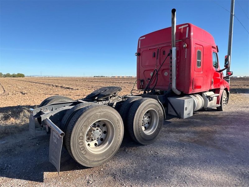 2020 Freightliner Cascadia 1FUJHHDVXLLLC1679