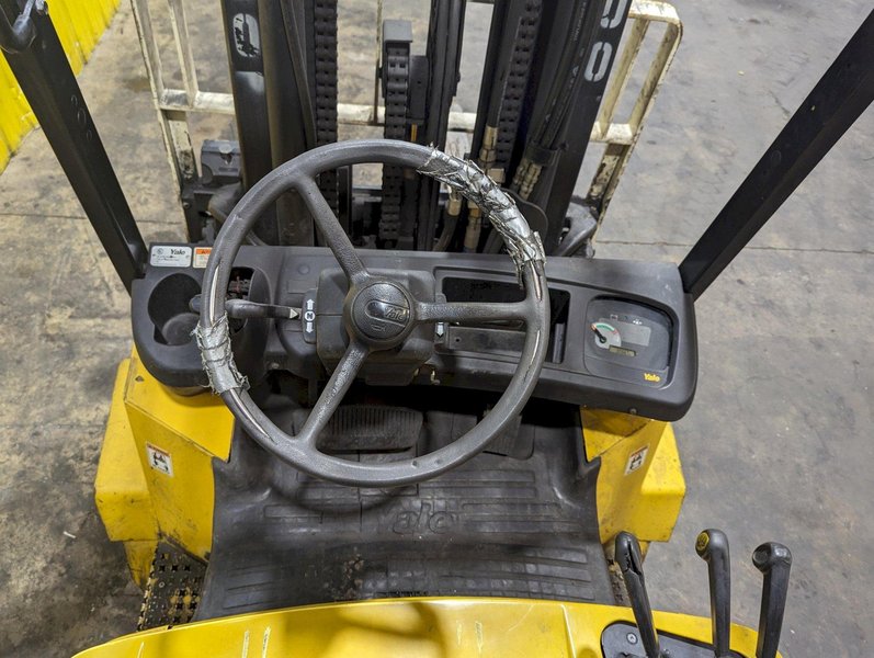 12,000 LBS YALE MODEL #GLC120M LP-GAS FORKLIFT: STOCK #18842