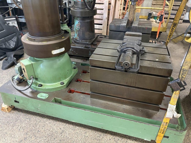 Mori Seiki / Yoshida Model YR3-115 Radial Arm Drilling Machine