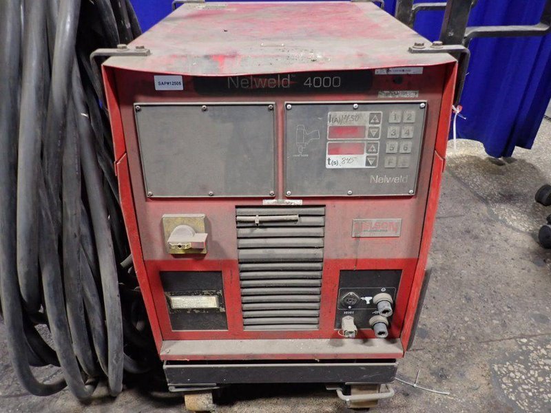 NELSON STUD WELDING 2100 AMPS WELDER  -  NELWELD 4000
