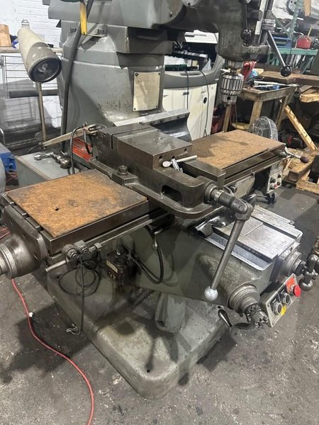 2 HP Bridgeport Series I Vertical Mill