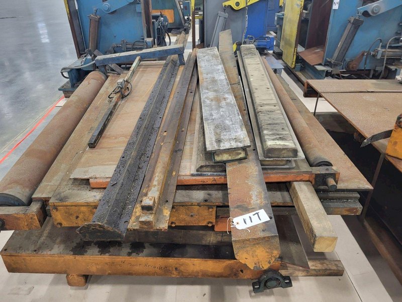 72" PAXSON HYDRAULIC PEELER TABLE. STOCK # 0105423