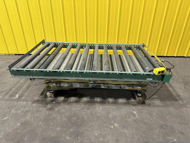 4,000 LBS X 60" X 30" SOUTHWORTH HYDRAULIC SCISSOR LIFT TABLE WITH 60X42 ROLLER CONVEYOR TOP, 110 VOLT: STOCK #20916