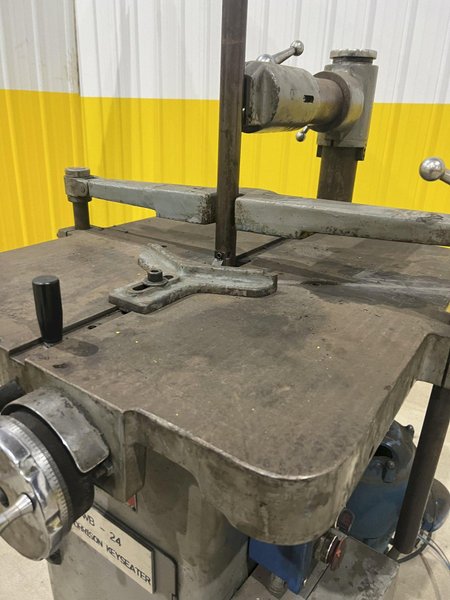 1.25&quot; X 9&quot; D.C. MORRISON MODEL #K KEYSEATER: STOCK #20095