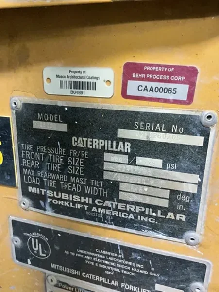 CATERPILLAR 1600 LBS ELECTRIC FORK LIFT   -  2EC25