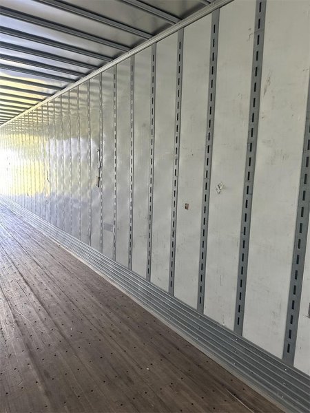 2023 Vanguard 53 x 102 5V8VA5329PM307079