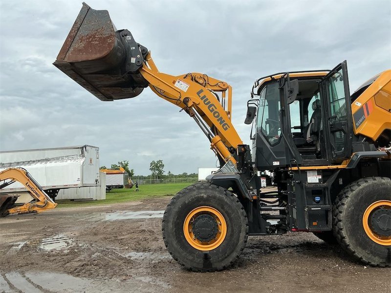 2023 LIUGONG 838 HV