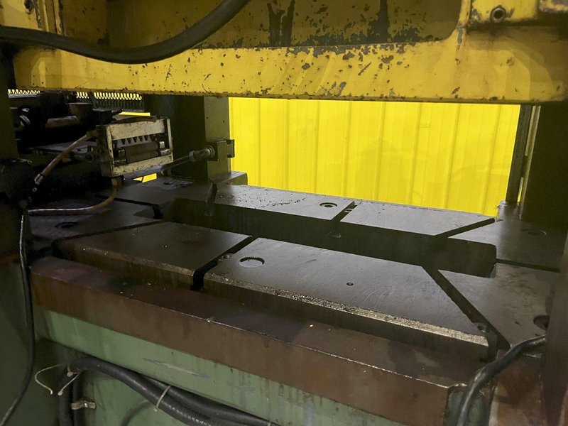 60 TON OAK MODEL #30-LP-60 HIGH SPEED LAM PRESS: STOCK #13135