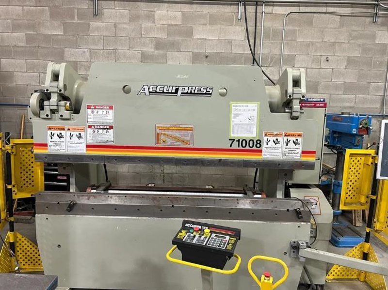2009 Accurpress 71008 CNC Hydraulic Press Brake (#5815)