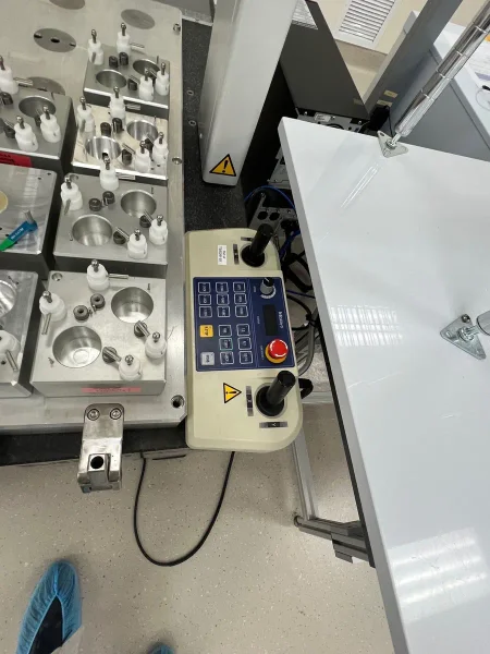 2004 MITUTOYO CRYSTA APEX C574 | Coordinate Measuring Machines