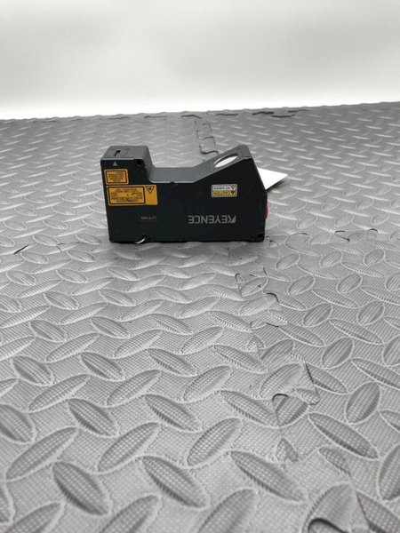 KEYENCE LJ‑V7200 2D Laser Profiler Sensor Head USED