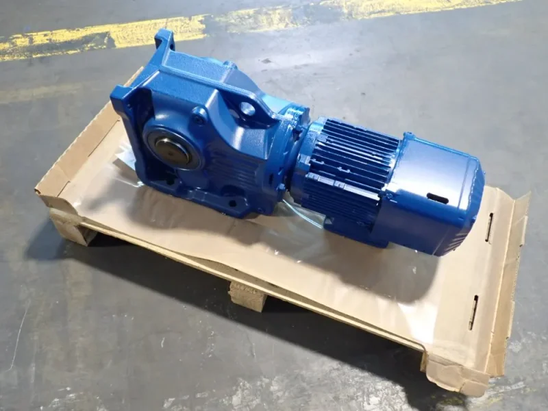 SEW EURODRIVE 1.5HP GEAR MOTOR  -  KA77B DRN90S4/BE2HR
