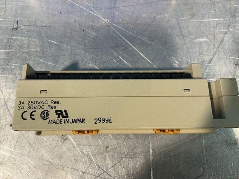 OMRON REMOTE TERMINAL   -  SRT1-ROC16