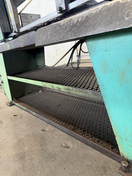 9" X 16" DOALL C-916 HORIZONTAL BANDSAW W/ 10' X 18" CONVEYOR. STOCK # 0112526.