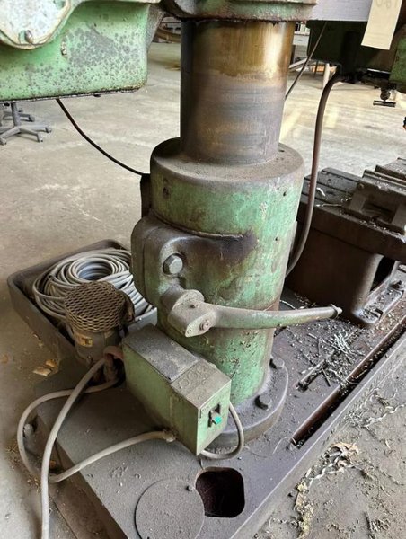 CARLTON 1A RADIAL ARM DRILL. STOCK # 0537526