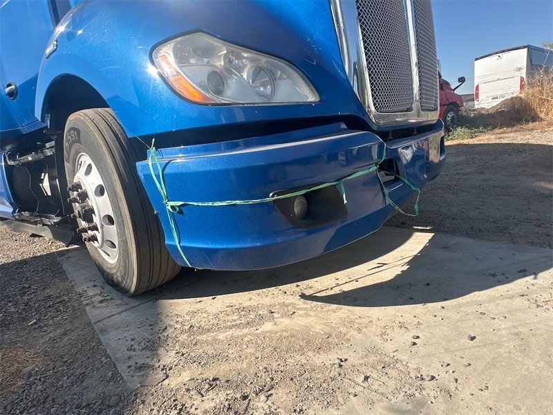 2022 Kenworth T680 1XKYD49X9NJ466983