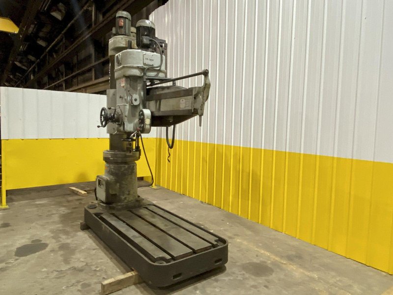 5&#039; x 13&quot; DARBERT MODEL #3676 RADIAL ARM DRILL: STOCK #20259