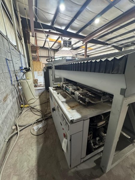 6.5′ x 13′ Flow Mach 3B-4020b Waterjet, 2014 – 94,000 PSI