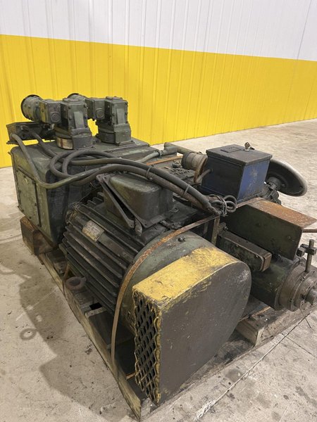 30 HP &amp; 50 TAPER PONTIAC VERTICAL MILLING HEAD: STOCK #13208