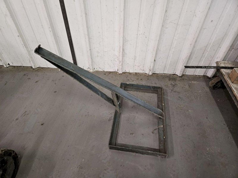 1,000 LB. ECONOMY W-54 DIE LIFT. STOCK #1214425