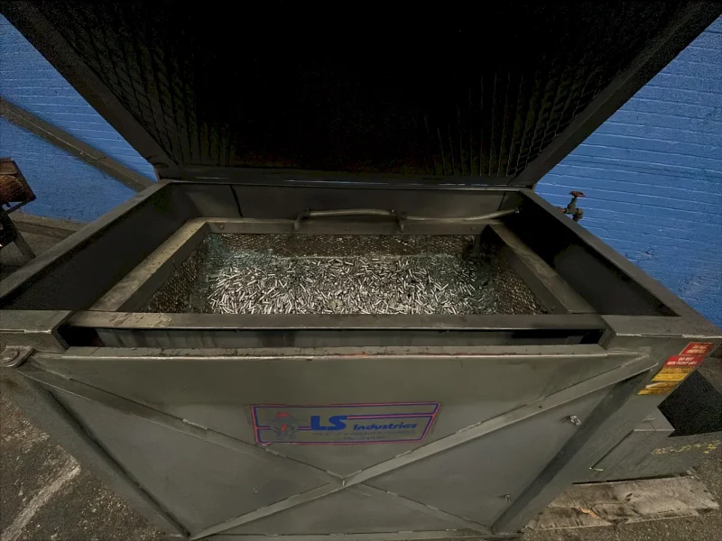 LS INDUSTRIES VIBRATORY FINISHER