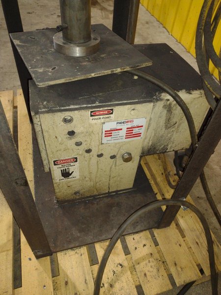 500 LB PANDJIRIS MODEL ALPHA 5-3 WELDING POSITIONER, 115 VOLT: STOCK #23359
