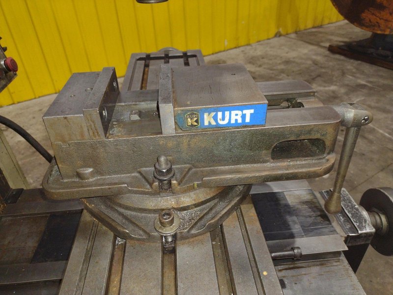 WILLIS\ MODEL #MICRO CUT 1050 CNC TRAK AGE2 CONTROL RAM TYPE MILL: YOBRO #24806