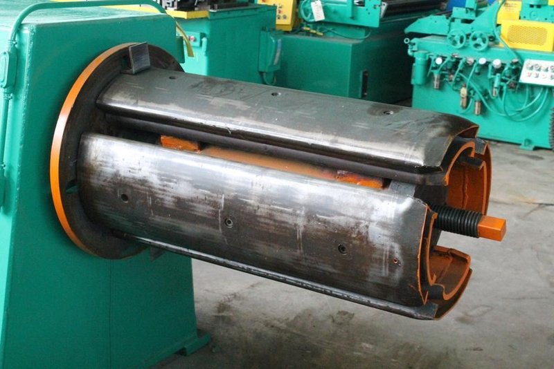 10,000 LB X 36&#039; MOTORIZED B &amp; K COIL REEL: STOCK #61637