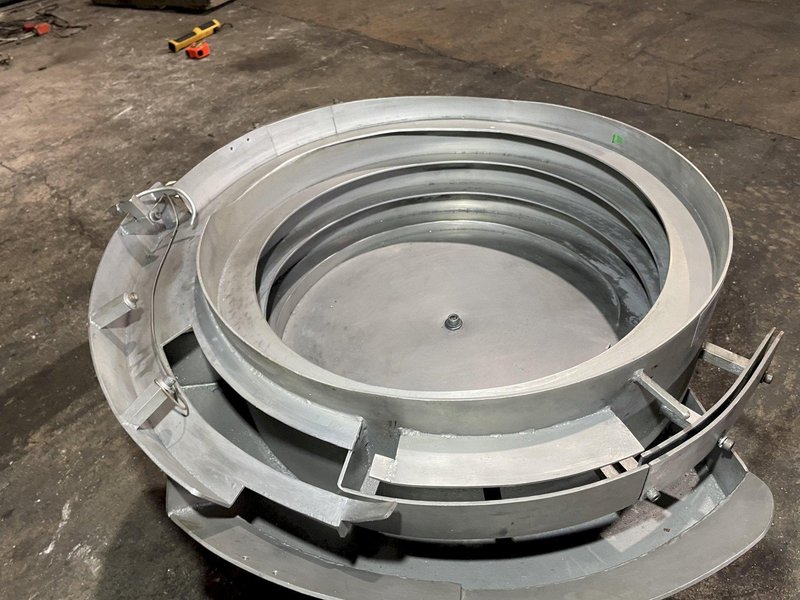 Feeder Innovations 25" CCW Vibratory Bowl