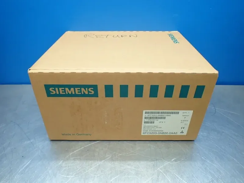 SIEMENS SINUMERIK SLIMLINE OPERATOR PANEL, FACTORY SEALED  -  6FC5203-0AB00-0AA0