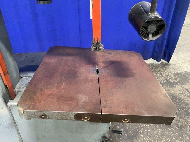 DOALL 20” VERTICAL BAND SAW  -  2013-V