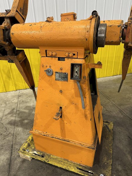 2500 LBS X 12&quot; COOPER WEYMOUTH DOUBLE END PULL-OFF COIL REEL UNCOILER: STOCK #22618