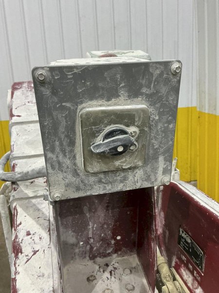 7.5 HP X 20" MK WET BRICK AND BLOCK SAW: YOBRO #25030