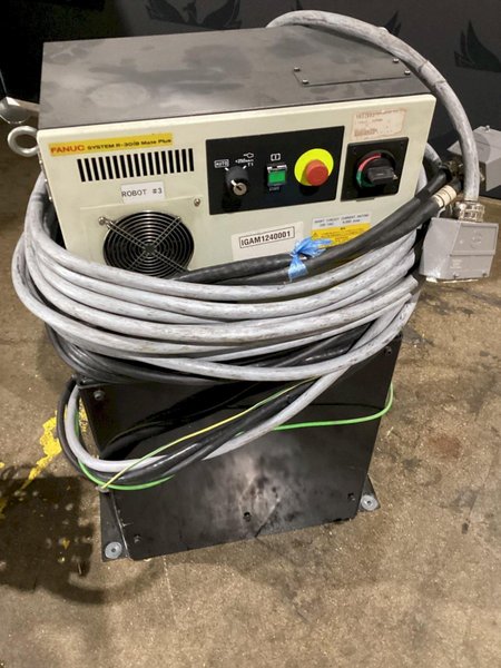 FANUC LR MATE 200iD w/ R-30iB Mate PLUS Controller, Gripper EOA Included USED