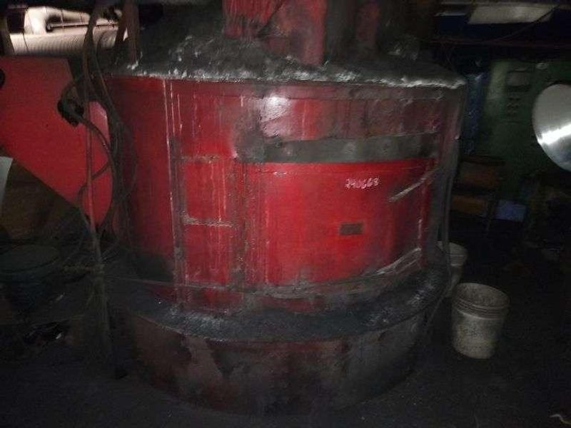 B and P model 85b muller with dust hood, motor and gearbox, batch hppper and cooling blower