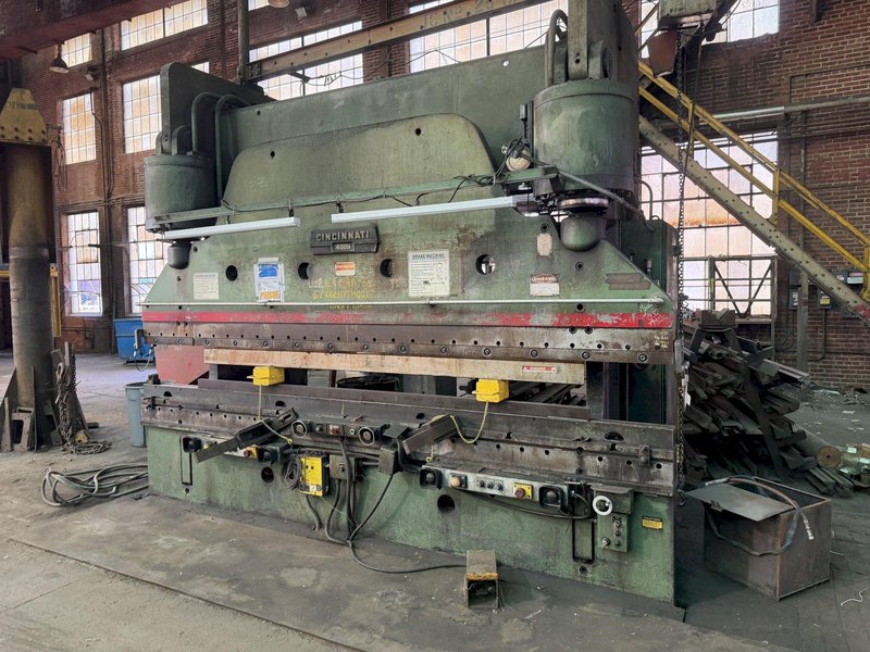 400 TON X 14' CINCINNATI 400H HYDRAULIC PRESS. STOCK # 0875526