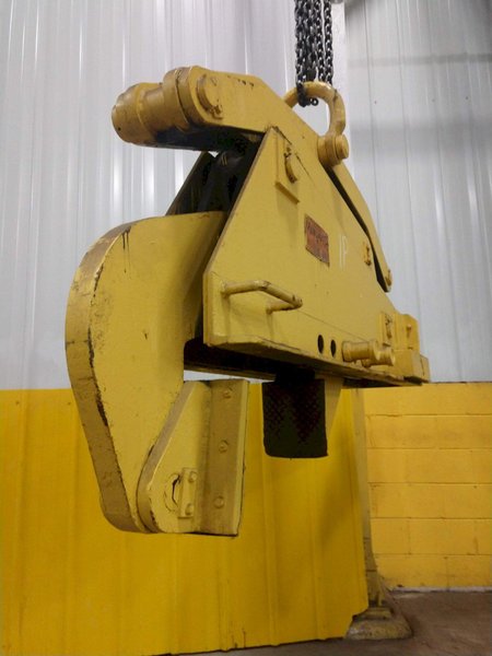 10,000 LB 5 TON ACCO MANSAVER MODEL G1616 SINGLE RIM VERTICAL COIL LIFTING TONG SCISSOR TYPE COIL LIFT: STOCK #14206