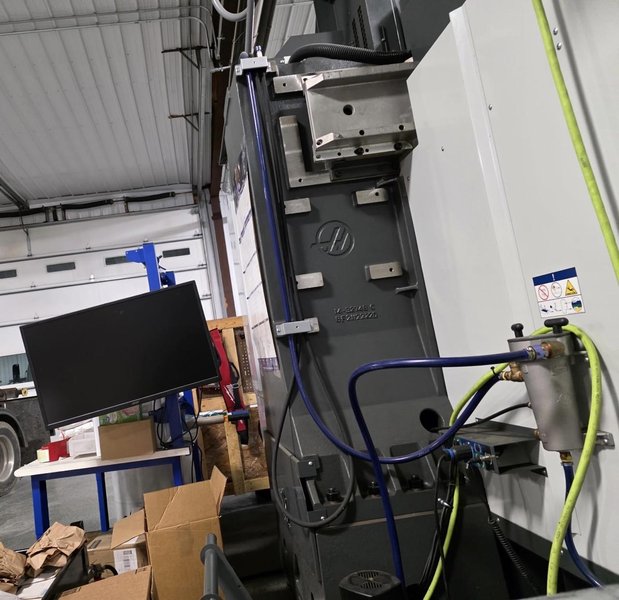 Haas VF-4 VMC, 2023 – Probe, 30 ATC, Chip Auger