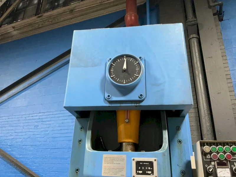 AIDA 66 TON GAP FRAME PRESS  -  NC1-60(2)