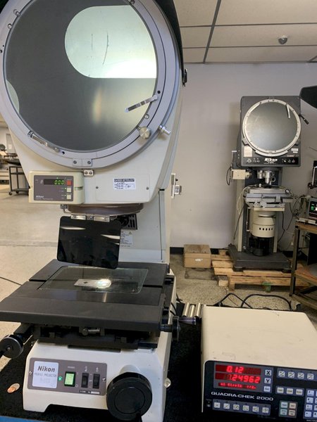12" NIKON Model V-12BD Bench Top Vertical Beam Optical Comparator.