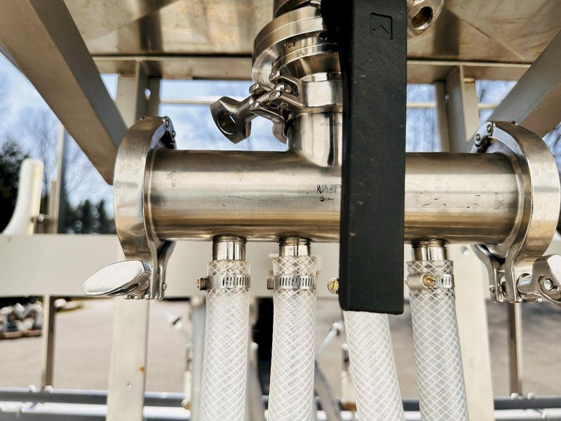 Cozzoli IFLM Four Headed Filler ||  Inline Fill-To-Level  ||  Manual Filler