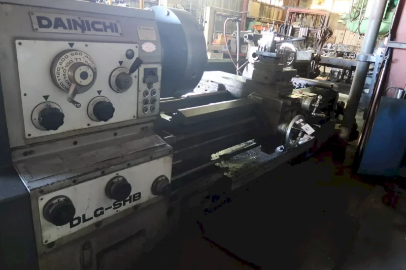 DIANICHI DLG-SHB 63X200 Manual Lathes